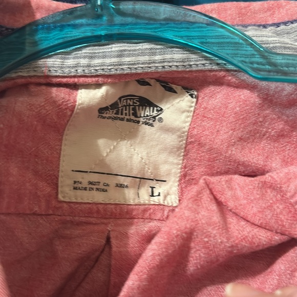 Vans Pink Heather Short Sleeve Collared Shirt (L) - Picture 3 of 5